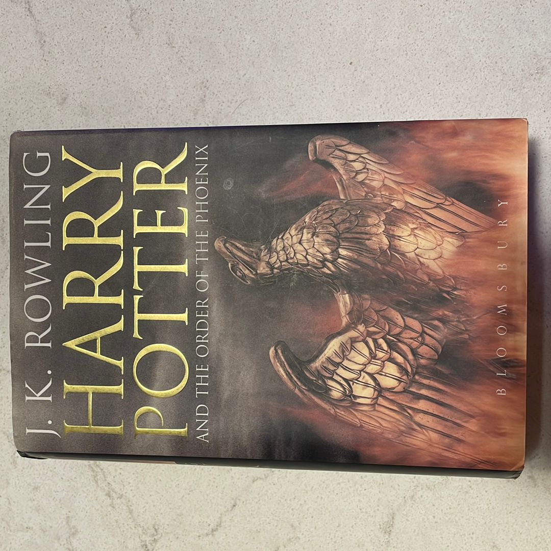 Harry Potter and the Order of the Phoenix (Harry Potter, Book 5)