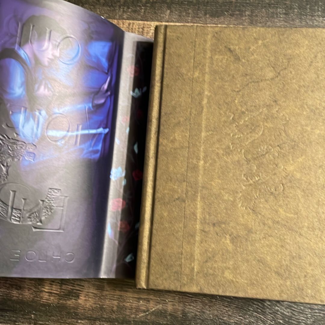 Our Violent Ends (these Violent Delights, Book 2) (owlcrate Exclusive Edition)