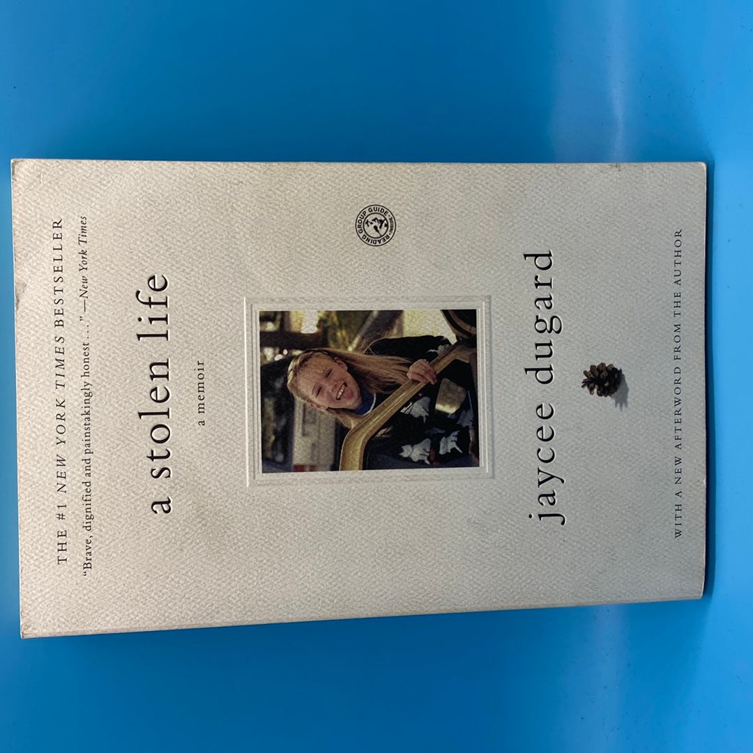 A Stolen Life by Jaycee Dugard, Paperback | Pangobooks