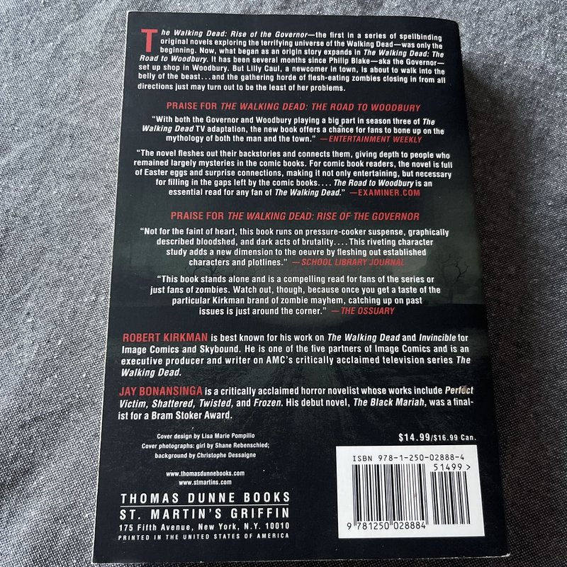 The Walking Dead: the Road to Woodbury