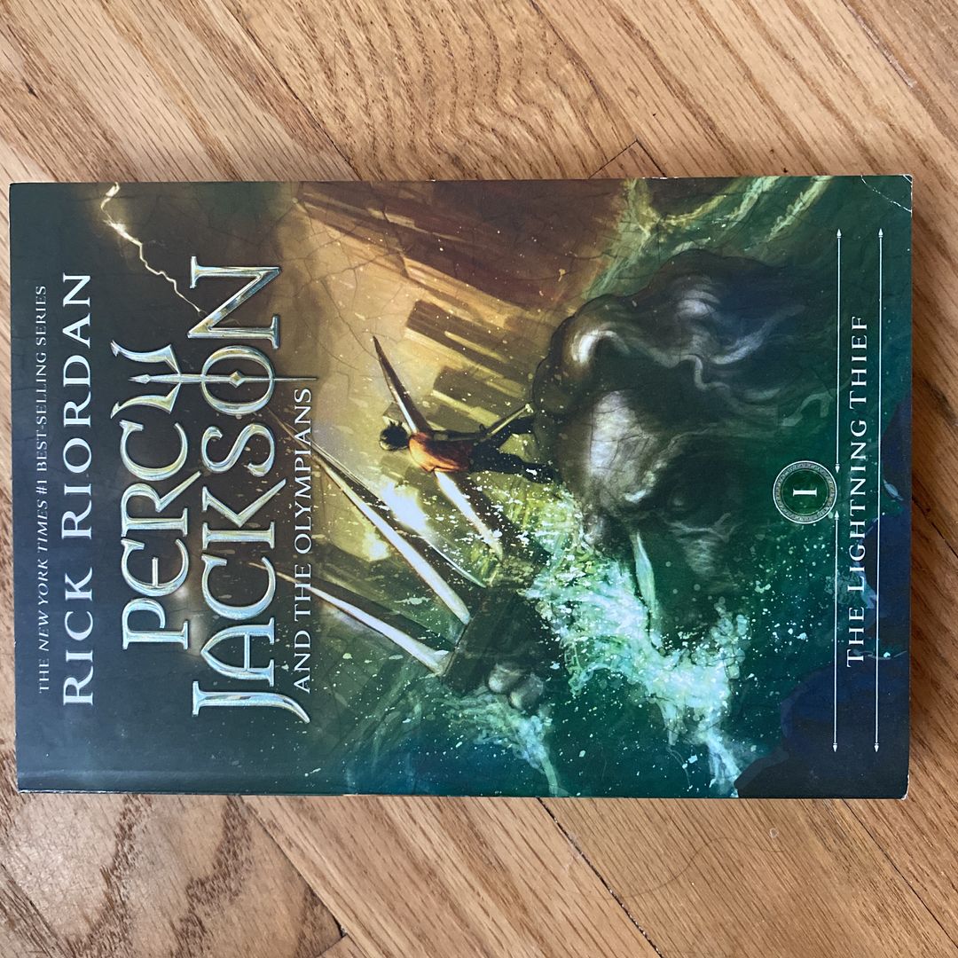 The Lightning Thief (Percy Jackson and the Olympians, Book One)