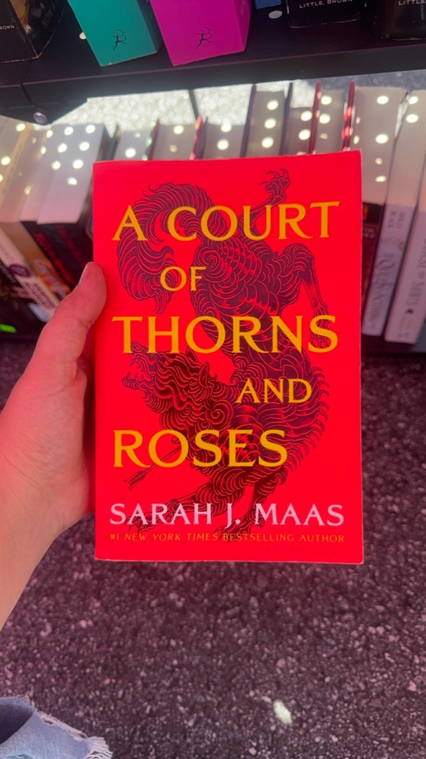 A Court of Thorns and Roses