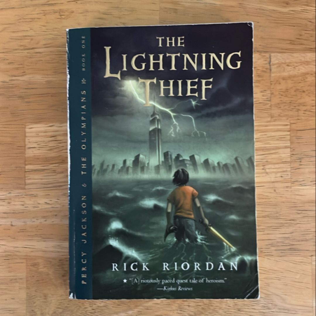 The Lightning Thief (Percy Jackson and the Olympians, Book One)