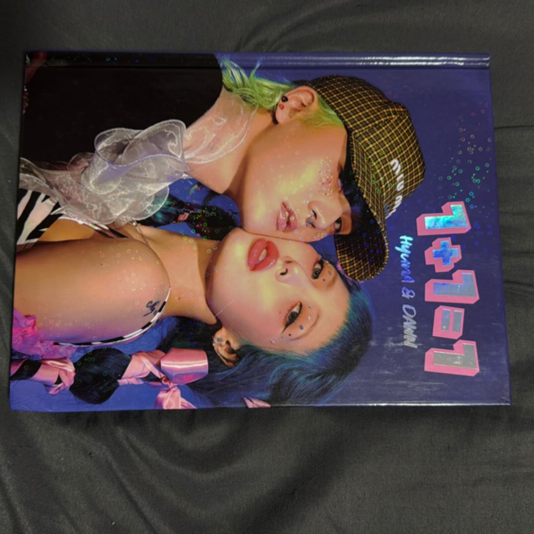 Hyuna and Dawn 1+1=1 Album