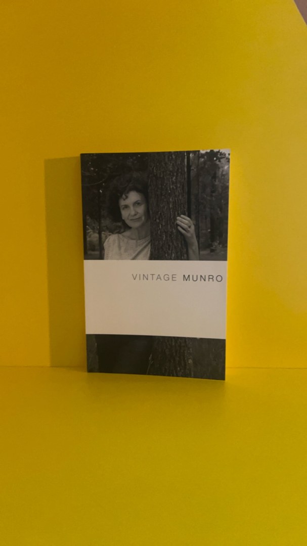 Vintage Munro