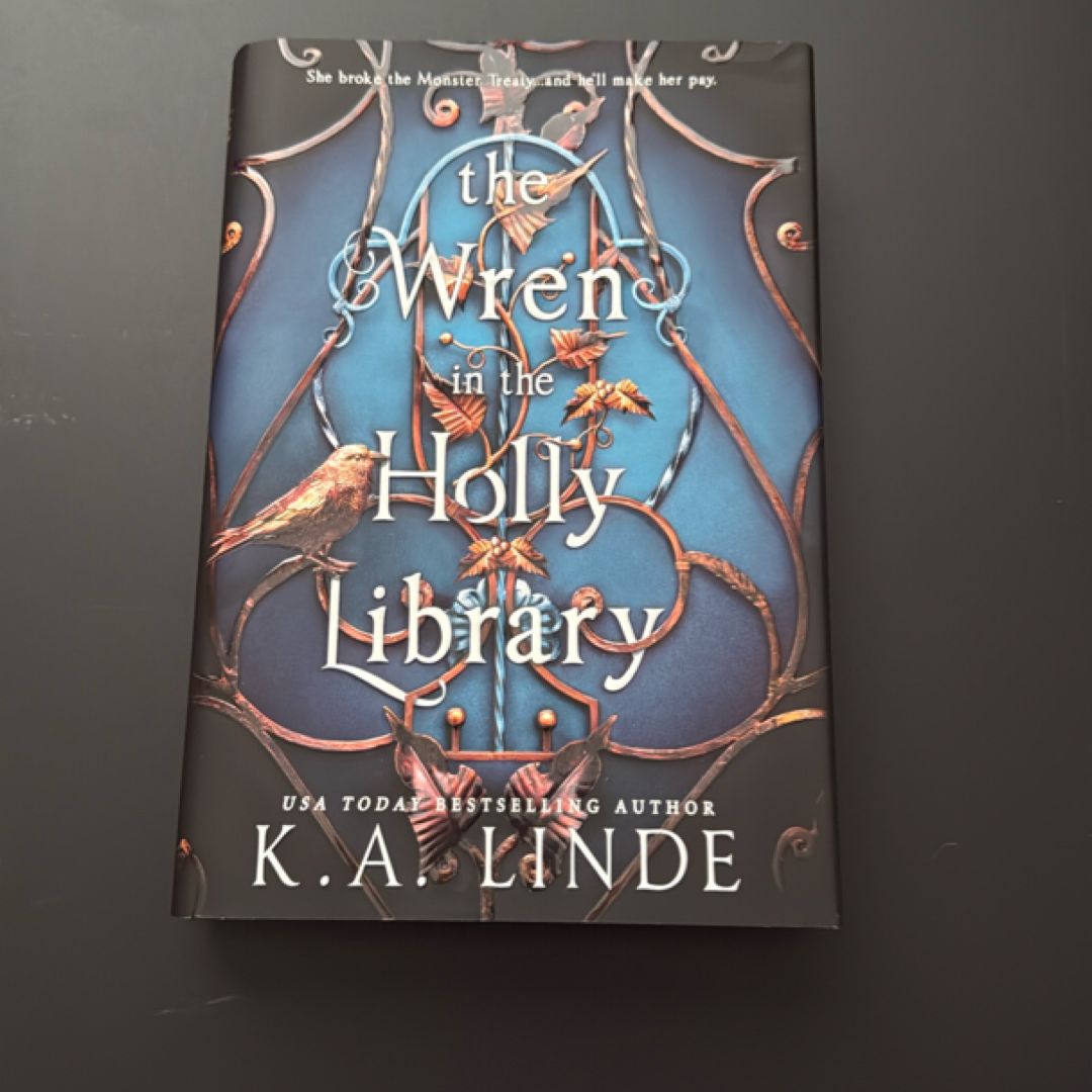 The Wren in the Holly Library (Deluxe Limited Edition)