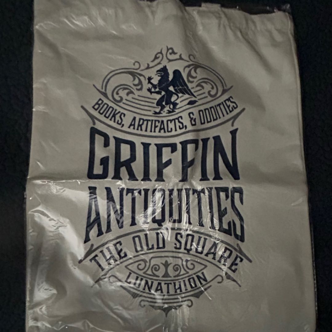 Griffin Antiquities canvas bag