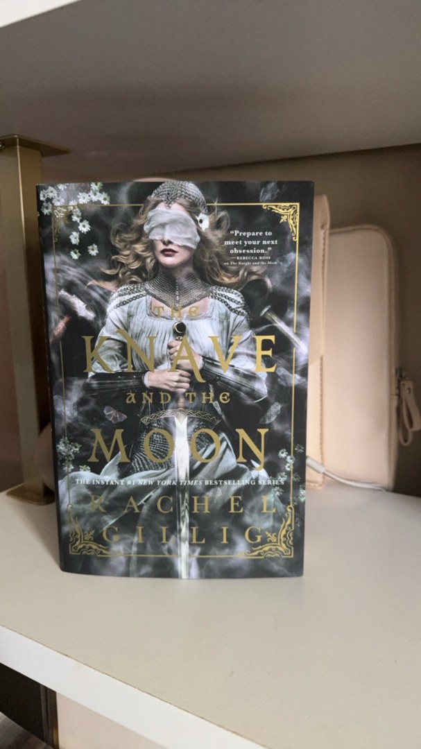 The Knave and the Moon