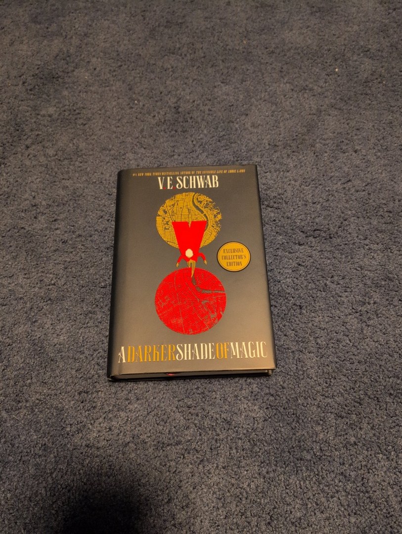 A Darker Shade of Magic Collector's Edition