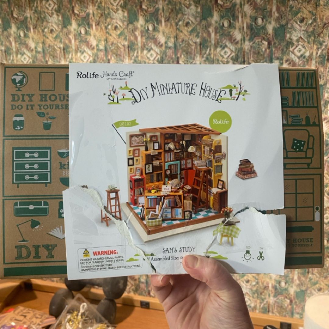 DIY MINATURE HIUSE KIT:Sam’s Study.