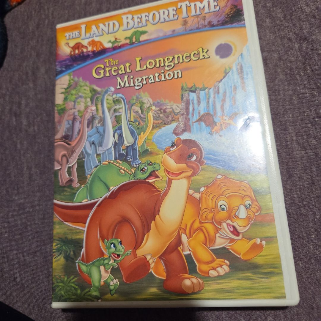 The land before time: the great longneck migration 