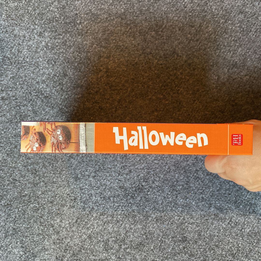 Taste of Home Halloween Mini Binder
