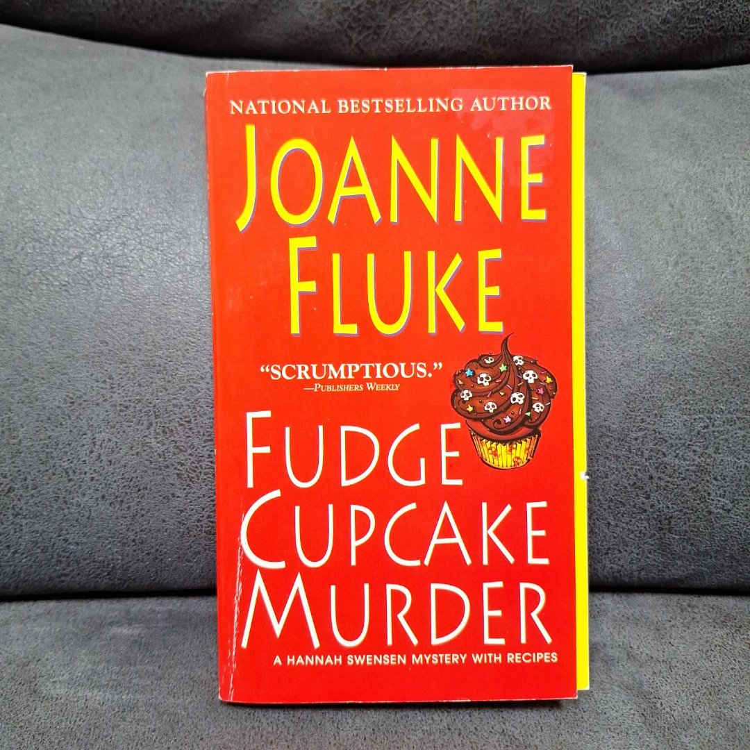Fudge Cupcake Murder