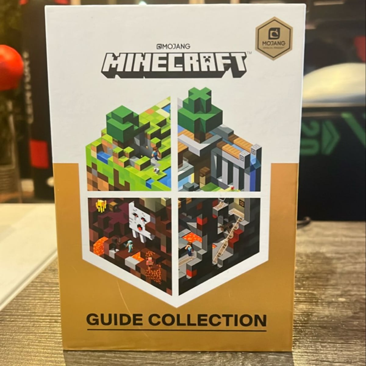 Minecraft: Guide Collection 4-Book Boxed Set | PangoBooks