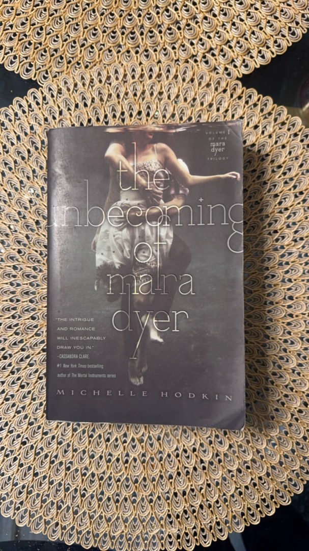 The Unbecoming of Mara Dyer
