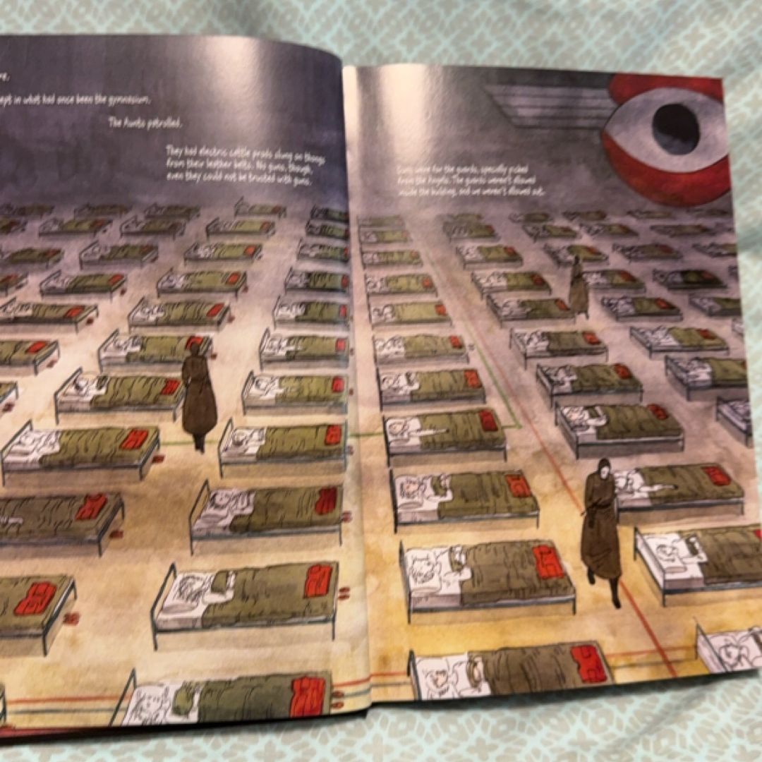 The Handmaid's Tale (Graphic Novel)