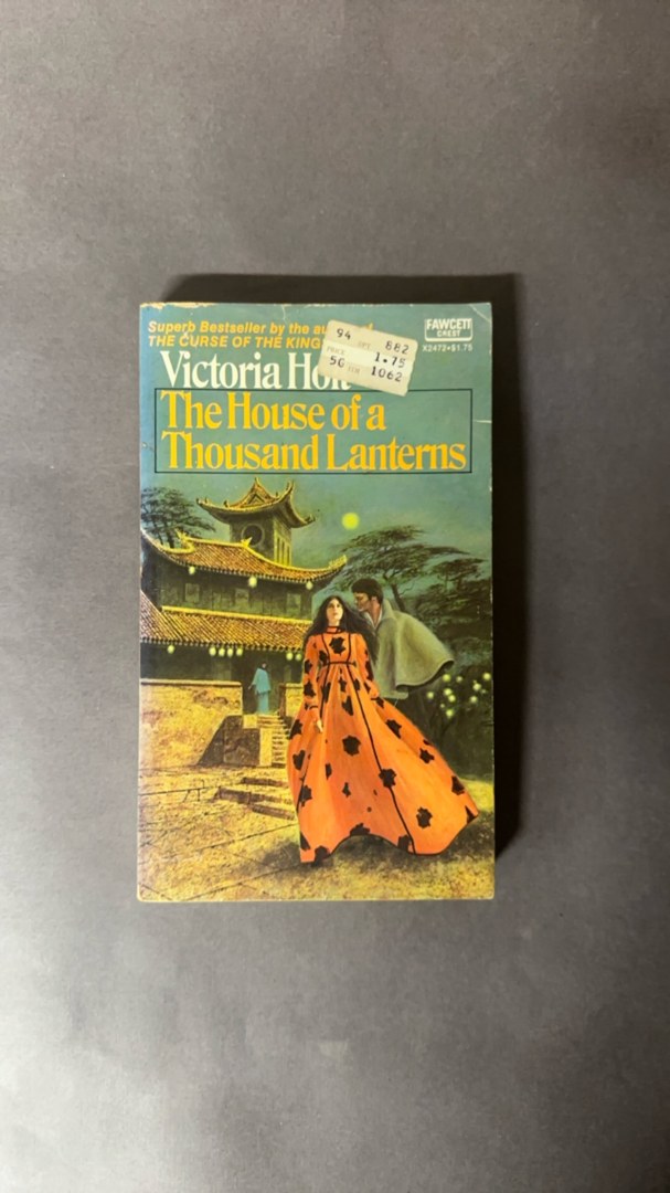 The House of a Thousand Lanterns 