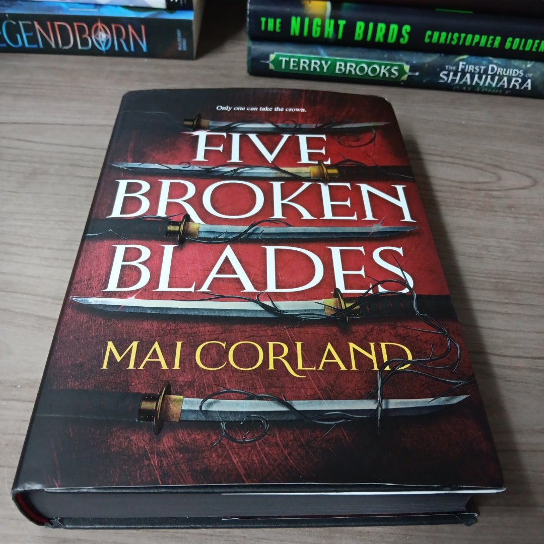 Five Broken Blades (Deluxe Limited Edition)