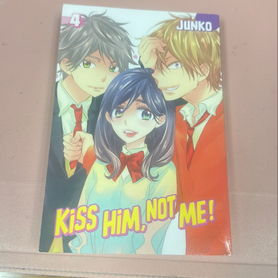 Kiss Him, Not Me 4