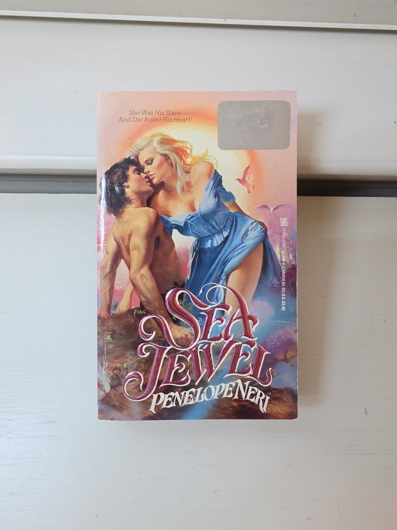 Sea Jewel - Zebra 1st Edition 1st Printing w/ Clinch Cover (1986)