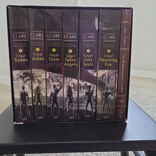 Cassandra Clare The Mortal Instruments: A Shadowhunters Collection 7 Books Set (Bones, Ashes, Glass, Fallen Angels, Lost Souls, Heavenly Fire + The Shadowhunter's Codex)