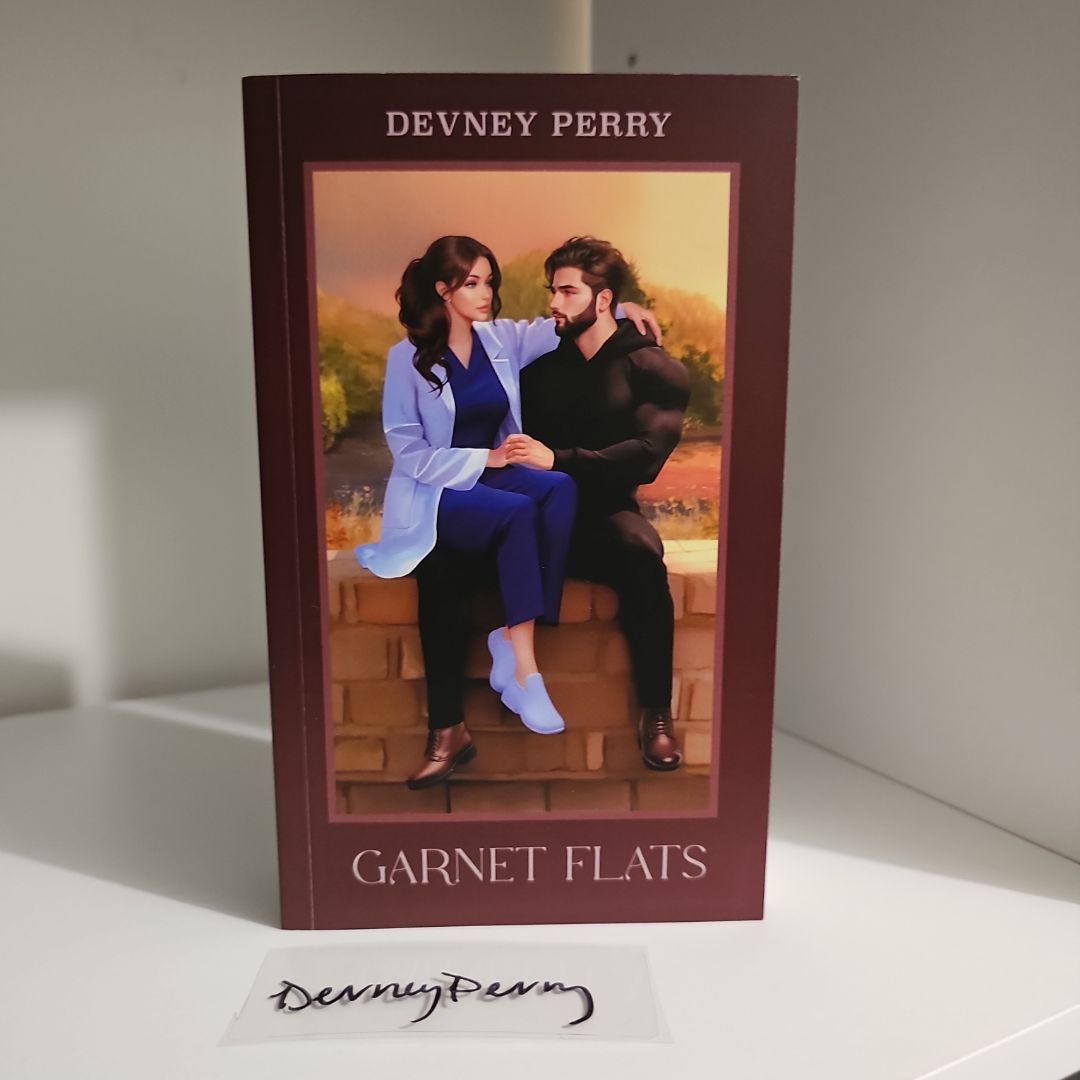 Garnet flats dainty book box