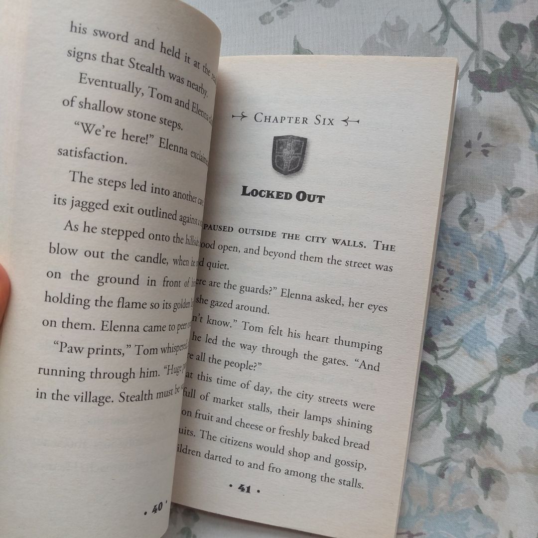 Beast Quest #24: Amulet of Avantia: Stealth the Ghost Panther