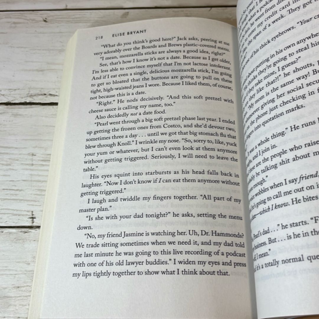 It's Elementary: A Novel by Elise Bryant, Murder Mystery Book Club Edition, Paperback