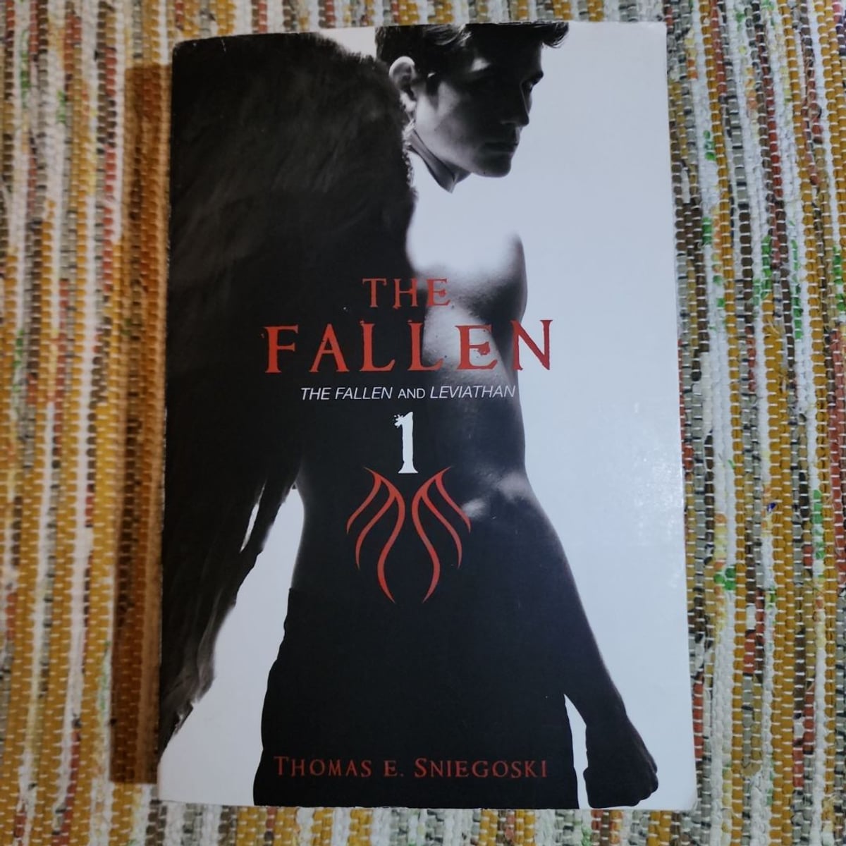 The Fallen 1 by Thomas E. Sniegoski