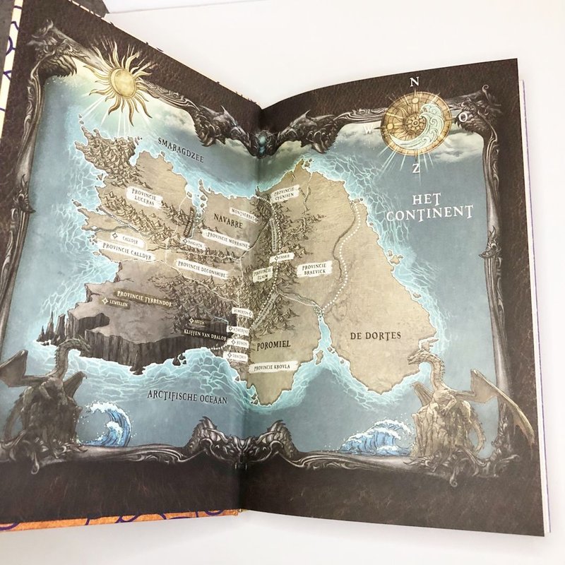 Fourth Wing Dutch Edition Sprayed Edges by Rebecca Yarros