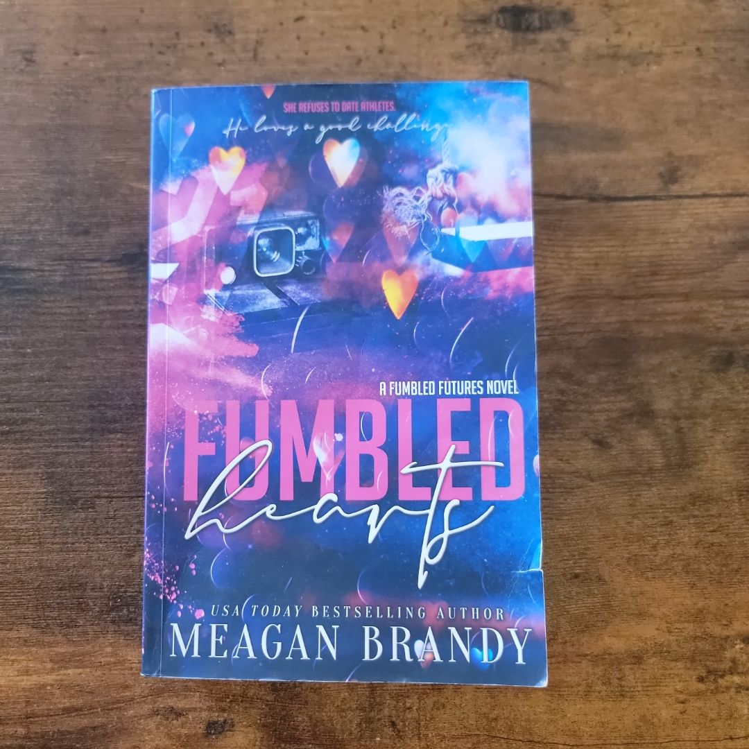 Fumbled Hearts : Alternate Cover Edition