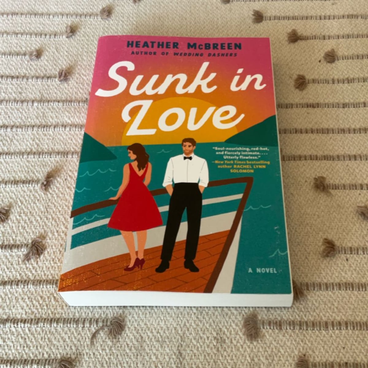 Sunk in Love by Heather McBreen, Paperback | Pangobooks