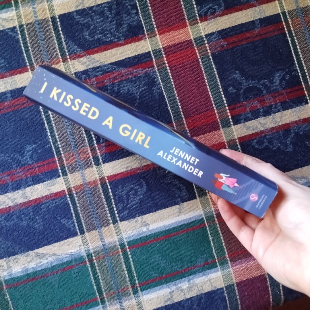 I Kissed a Girl 🟣