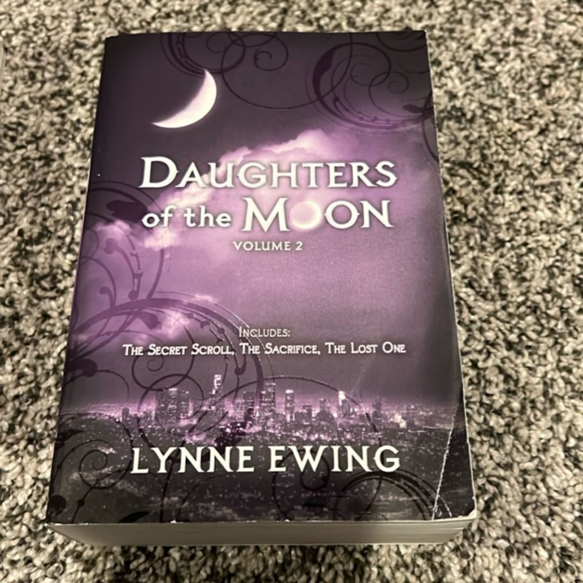 Daughters of the Moon: Volume Two by Lynne Ewing