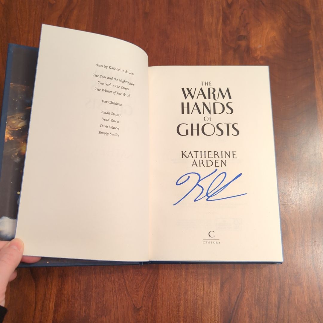 **WATERSTONES SIGNED EXCLUSIVE** The Warm Hands of Ghosts 