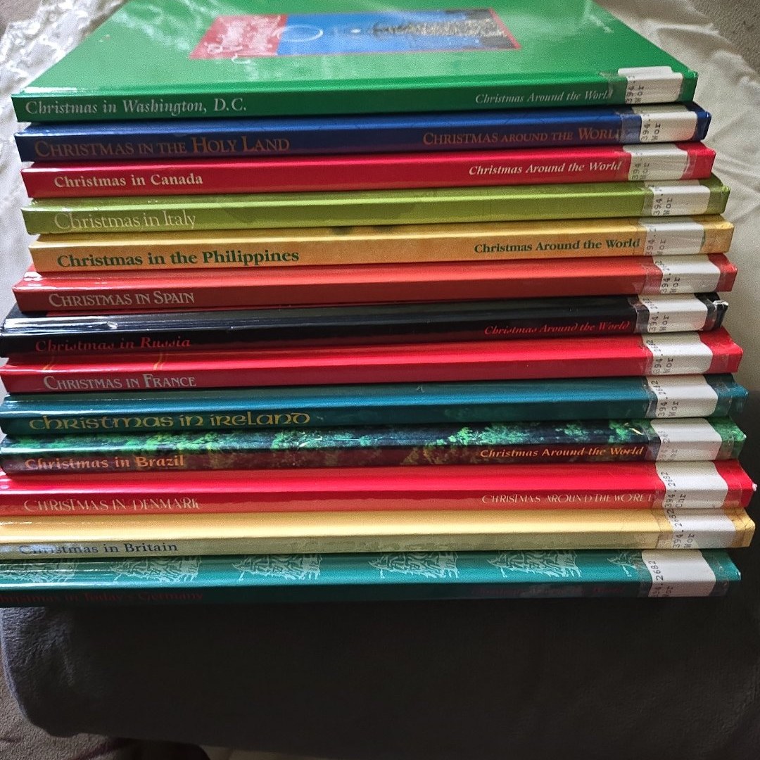 Vintage Christmas Around the World Book Collection — 13 Book Set 🎄