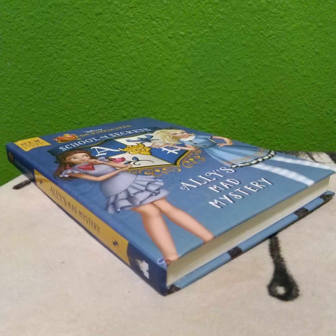 School of Secrets: Ally's Mad Mystery (Disney Descendants)