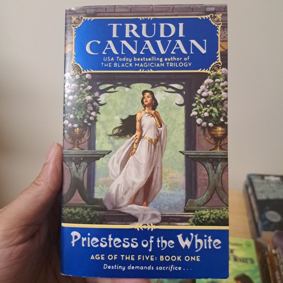 Priestess of the White
