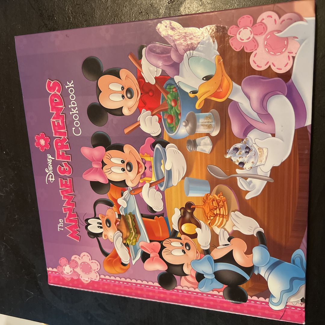 The Minnie and Friends Cookbook