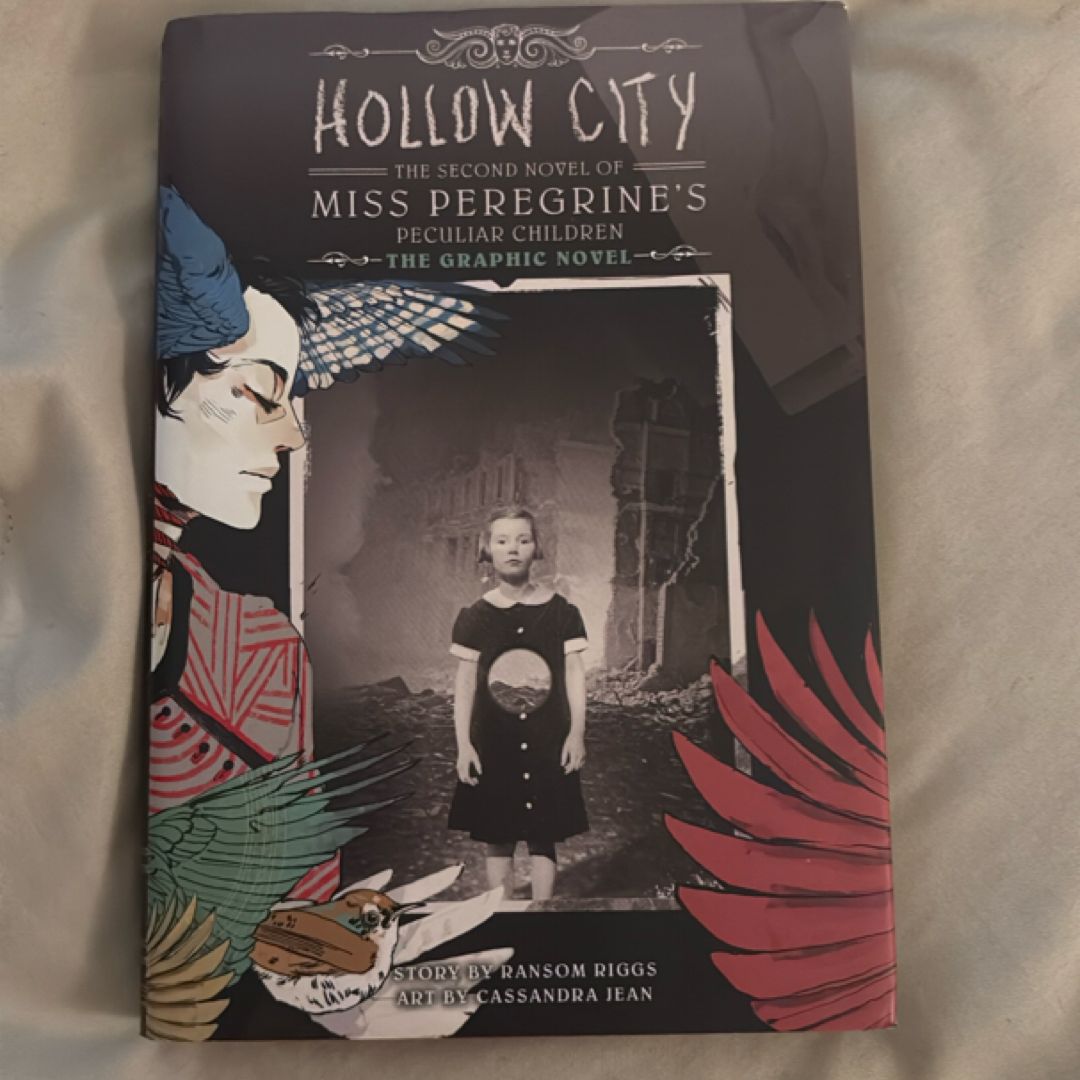 (SIGNED!! With name) Hollow City: the Graphic Novel