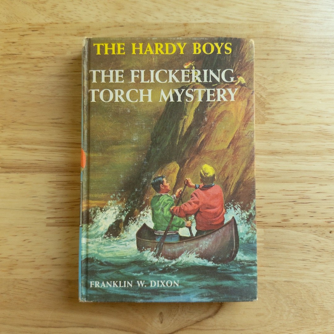 Hardy Boys 22: the Flickering Torch Mystery