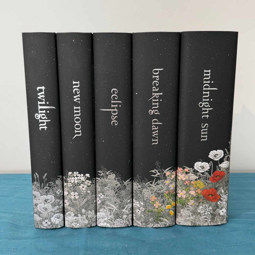 The Twilight Saga Deluxe Hardcover Collection