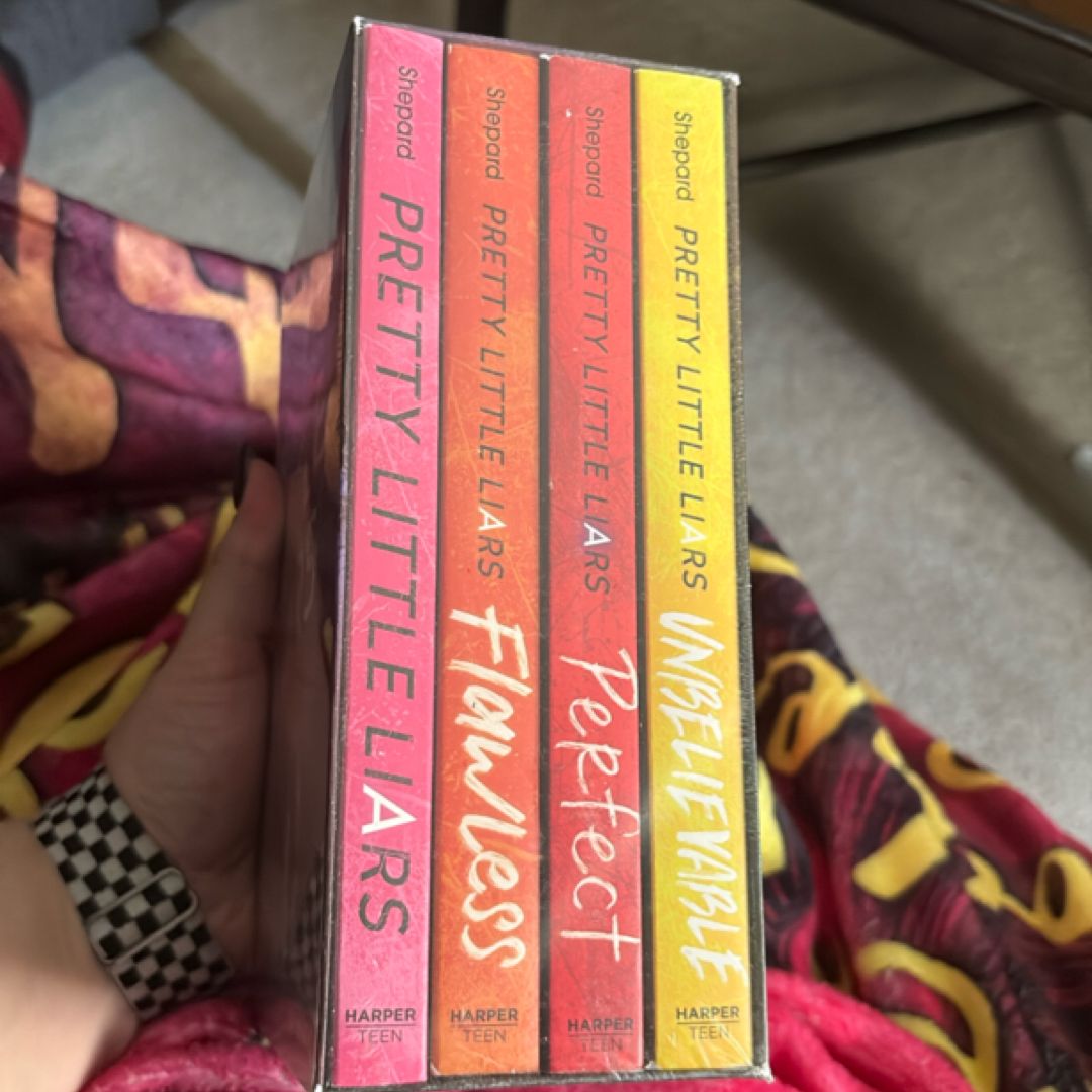 Pretty Little Liars 4-Book Paperback Box Set