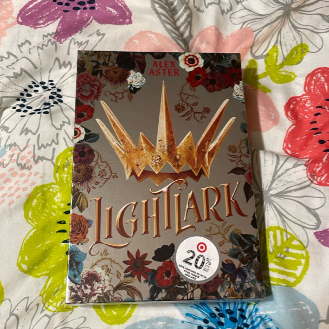 Lightlark: Collector's Edition (the Lightlark Saga Book 1)