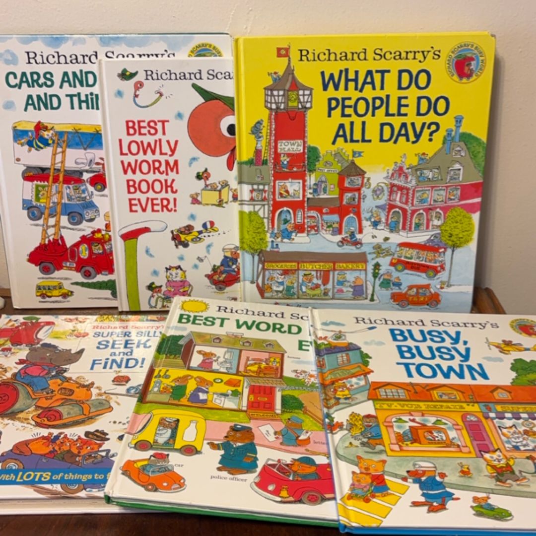 Richard Scarry's Super Silly Seek and Find!