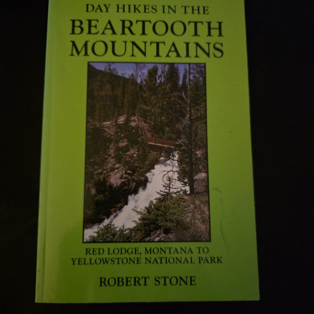 Day Hikes in the Beartooth Mountains