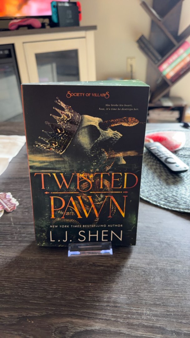 Twisted Pawn (Deluxe Edition)