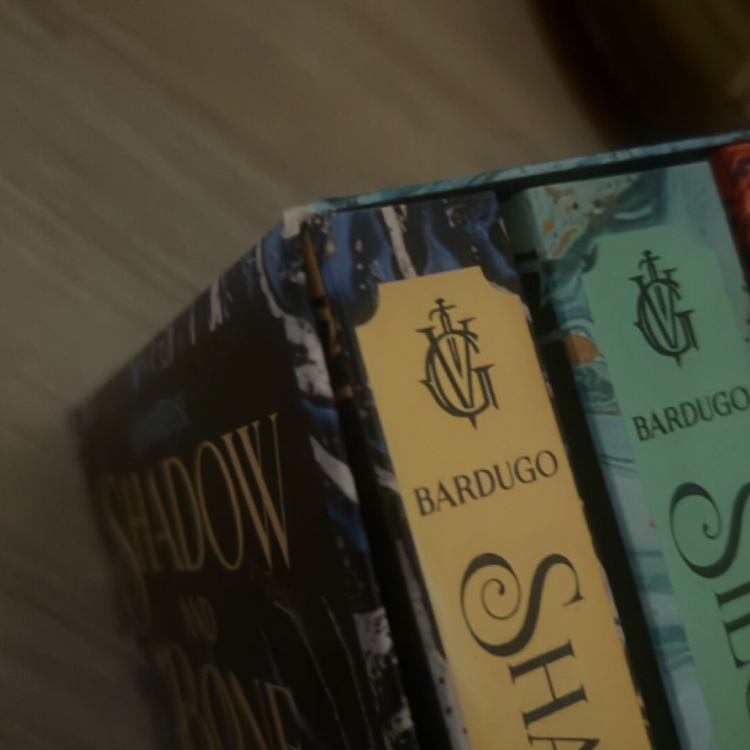 The Shadow and Bone Trilogy Boxed Set