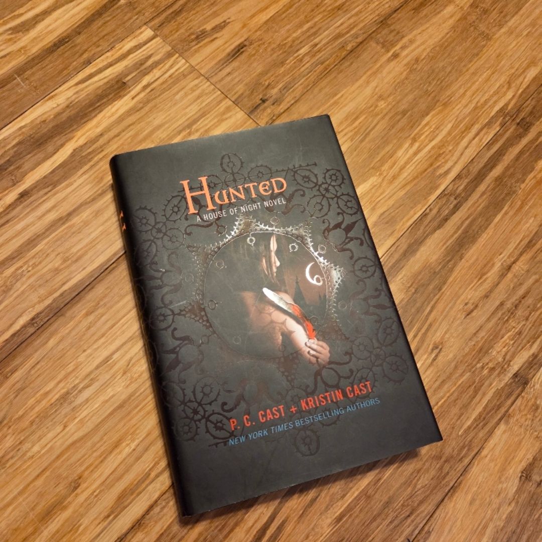 Hunted (House of Night #5)