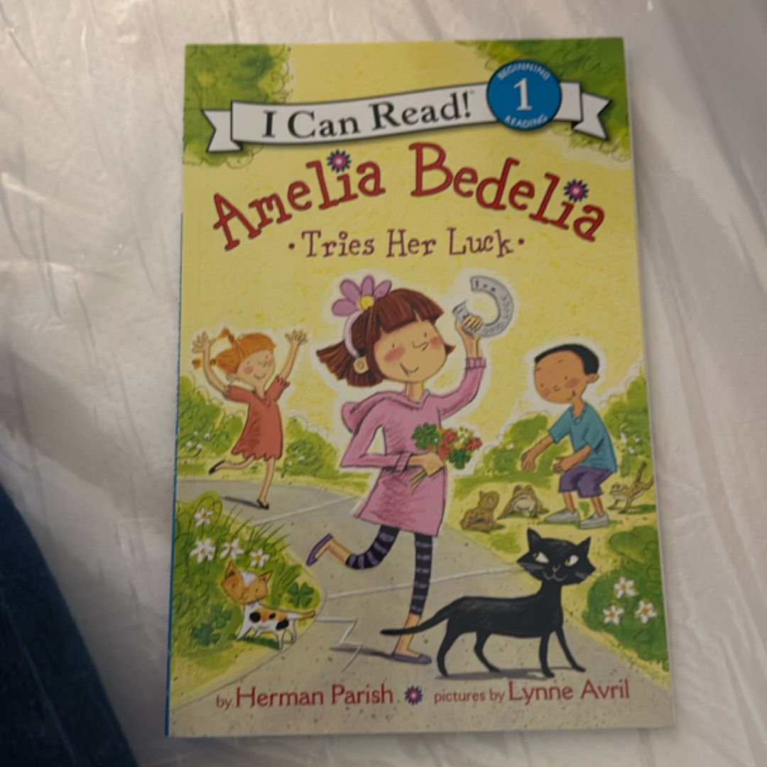 Amelia Bedelia Tries Her Luck